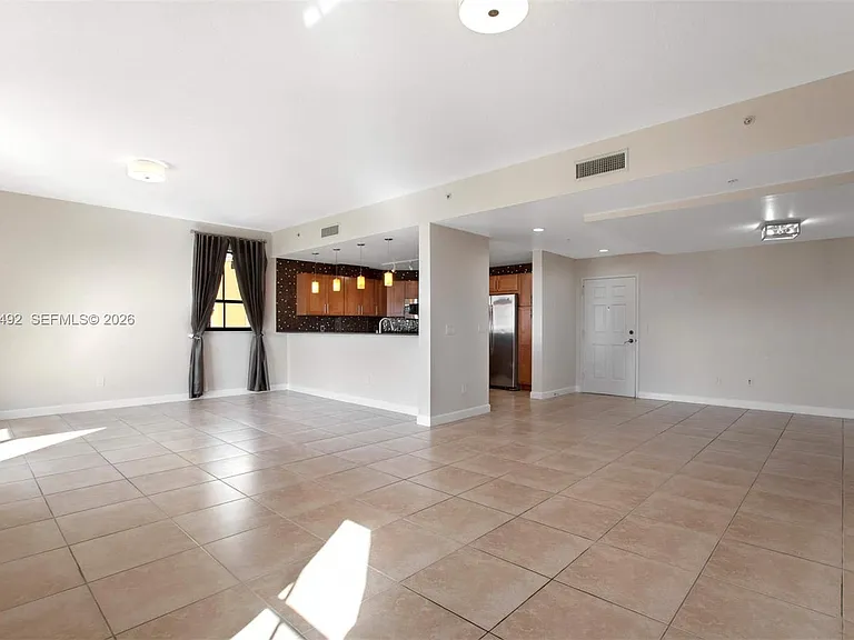 8390 SW 72nd Ave #412 — Photo 3