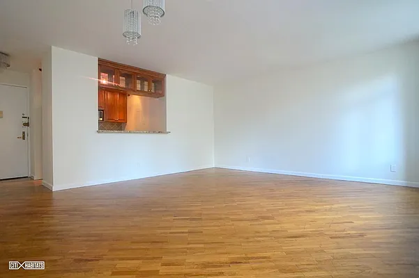 Rented by Citi Habitats | media 11