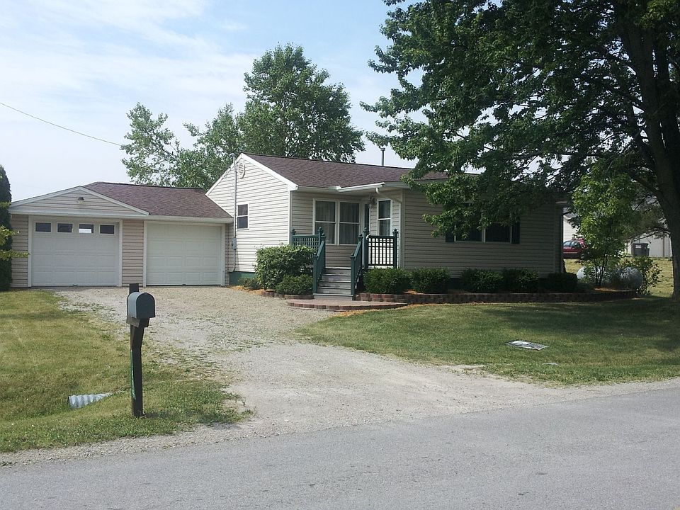 Front view exterior - Great Curb Appeal