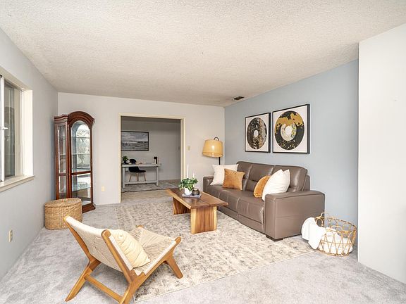 5th image of 7465 Red Bud Rd