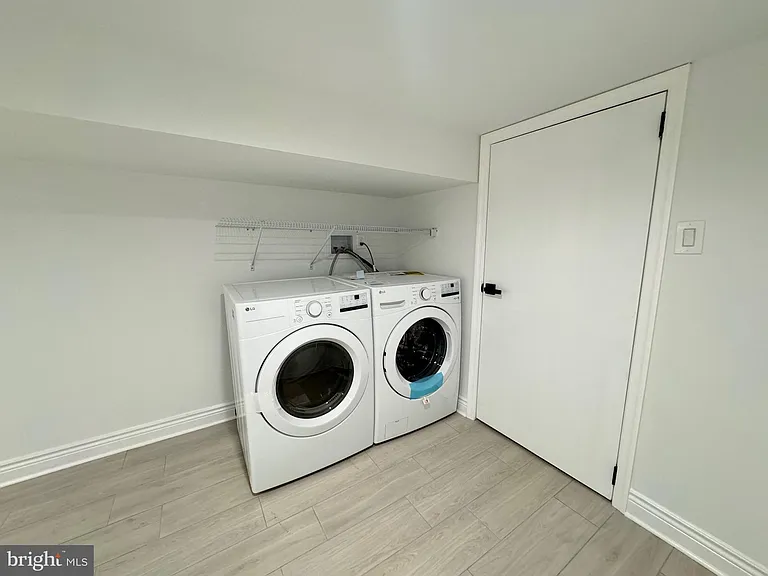 2038 McKean St #1 — Photo 16