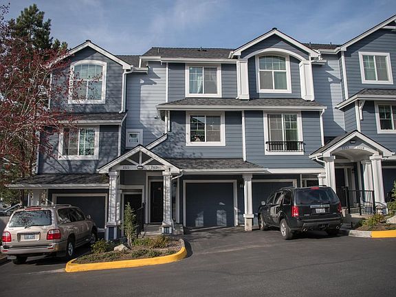 3rd image of 16125 Juanita Woodinville Way NE Unit 1512
