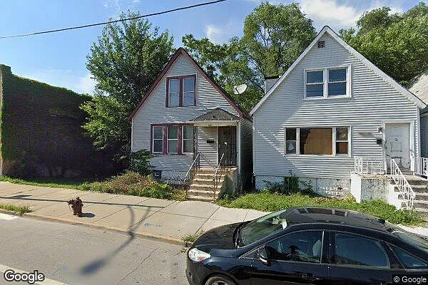 136 E 115th St photo 1