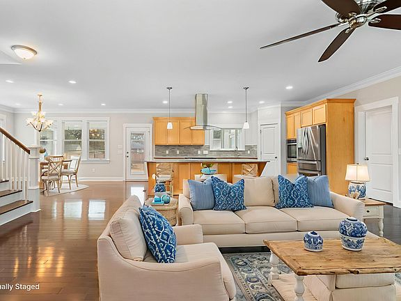 5th image of 2042 Pinopolis Rd