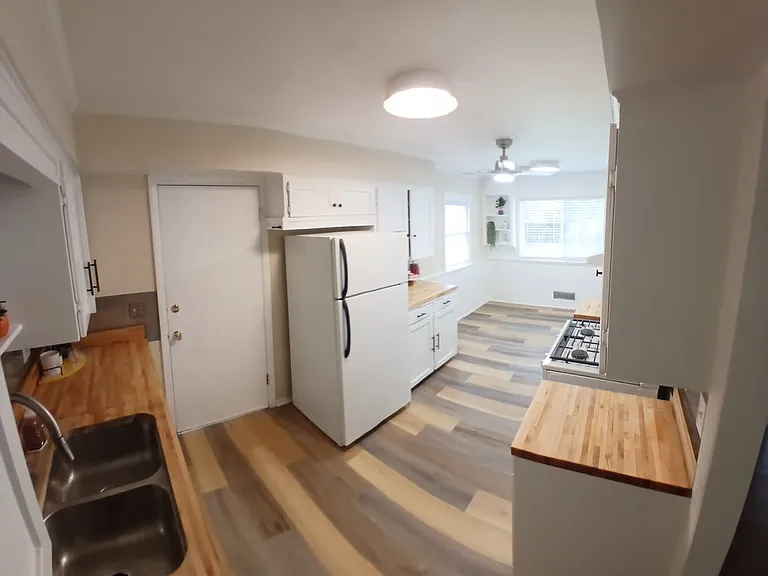 8301 Floyd St — Photo 16