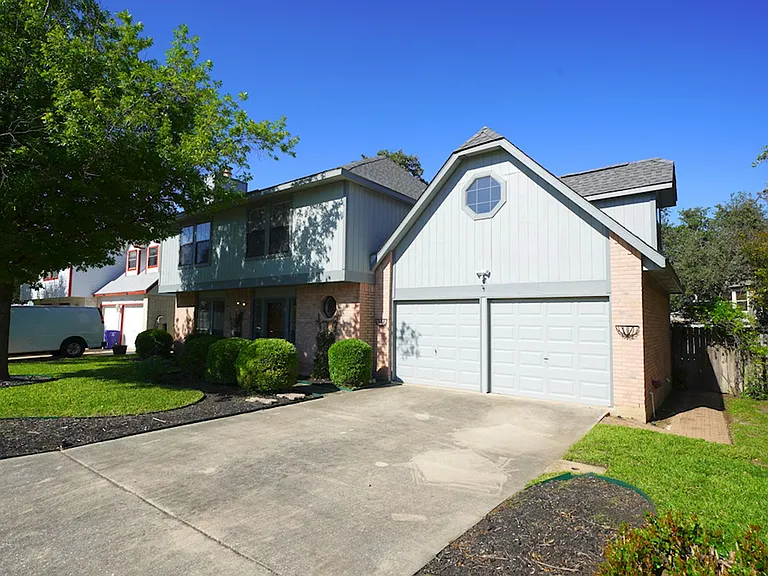 7315 Park West Dr — Photo 3