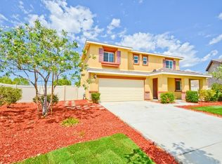 804 Amadova Dr, Perris, CA 92571