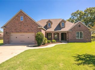 858 Onyx Ave, Bethel Heights, AR 72764