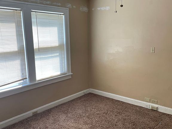 3rd image of 4805-4807 Holly St #4805