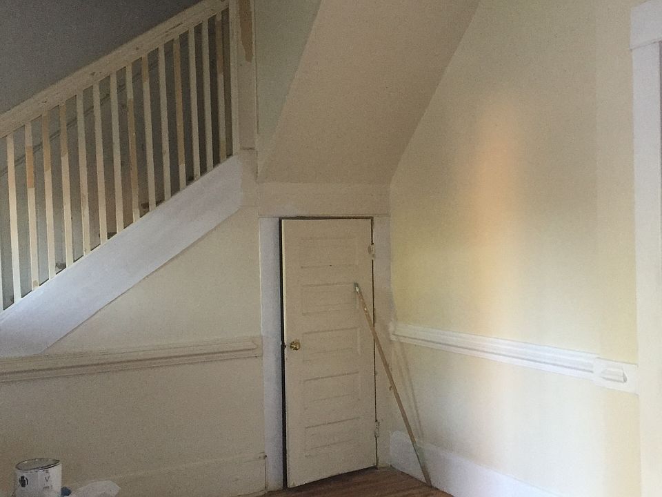 2nd image of 334 Villa St