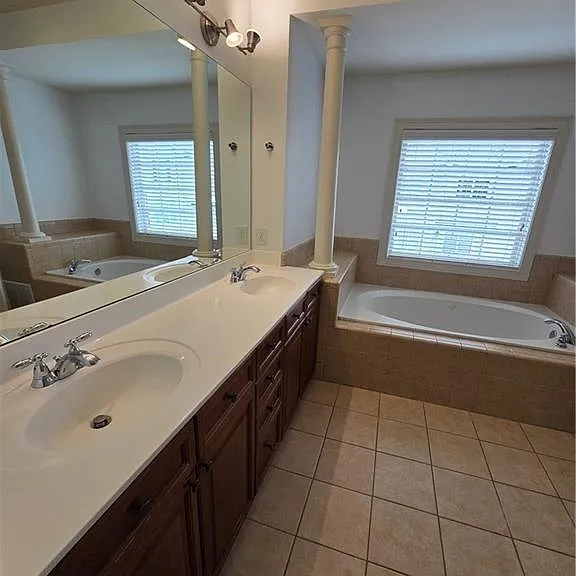 10330 Dashiell Ct — Photo 18