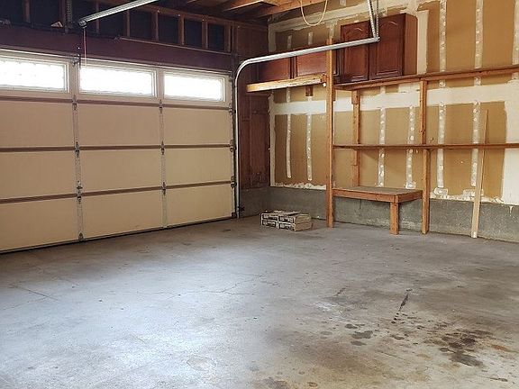 4th image of 8486 Northbank Dr