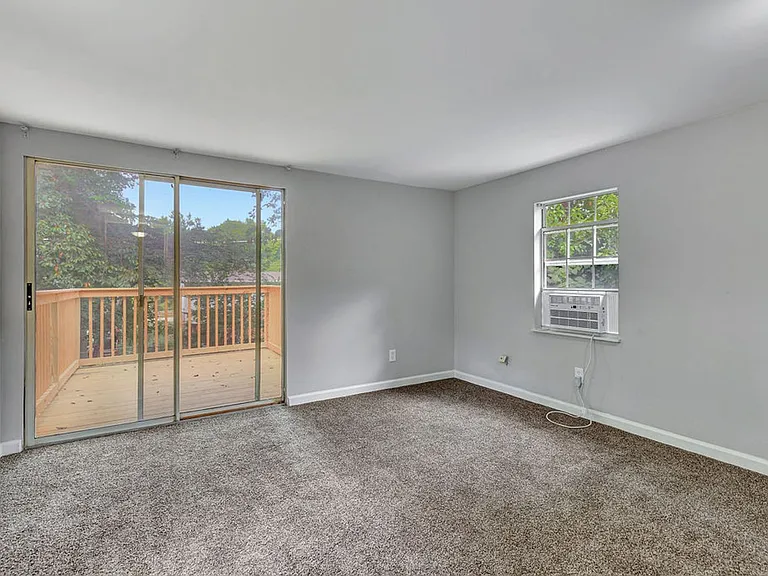 6312 Bedford St — Photo 9