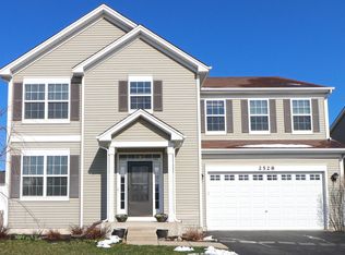 2528 Goldenrod Way, Wauconda, IL 60084