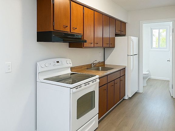 2nd image of 2606 Montana Ave APT 1