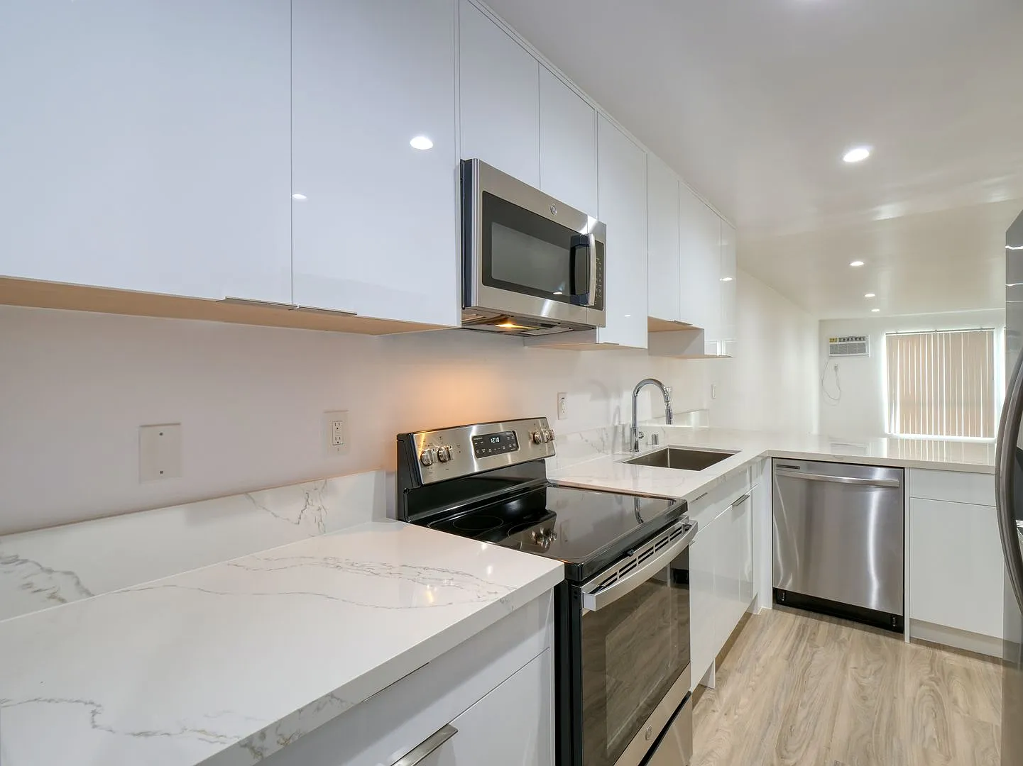 Orlando Avenue Properties, LLC — Photo 2