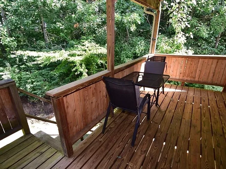 2095 Mary Ellen Ln — Photo 11