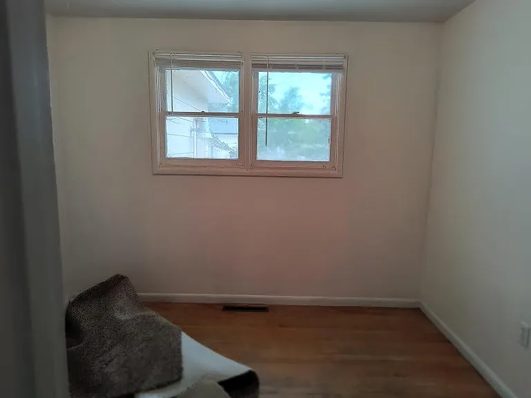 710 W Pine Ave — Photo 6