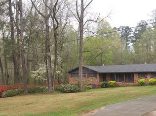 190 Camelot Rd, Gray, GA 31032
