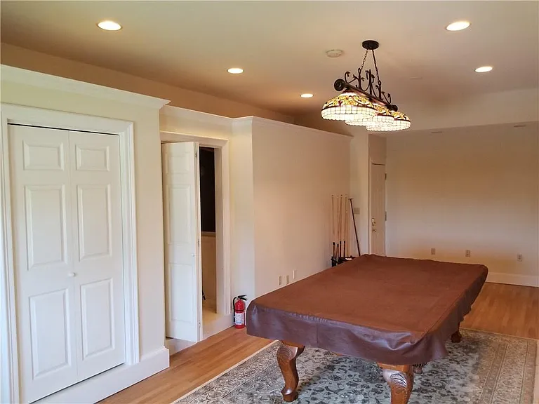 16 Clearview Ave #D — Photo 17