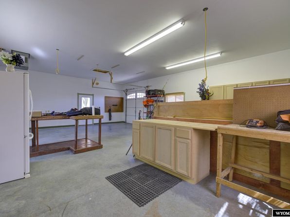 1923 Mandan Trl, Bar Nunn, WY 82601