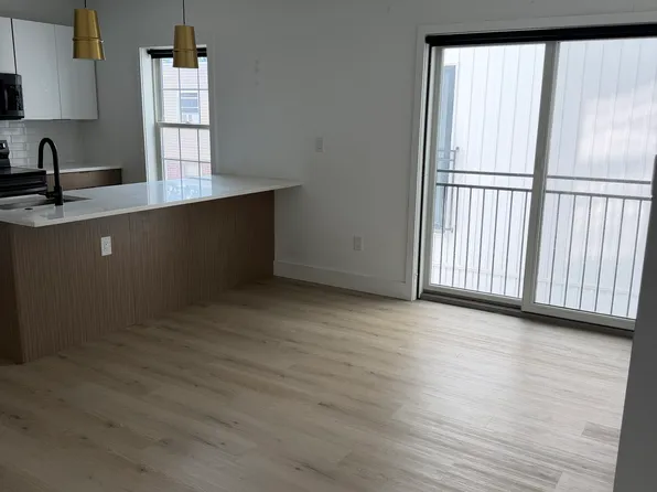 1103 S 47th St #2A, Philadelphia, PA 19143