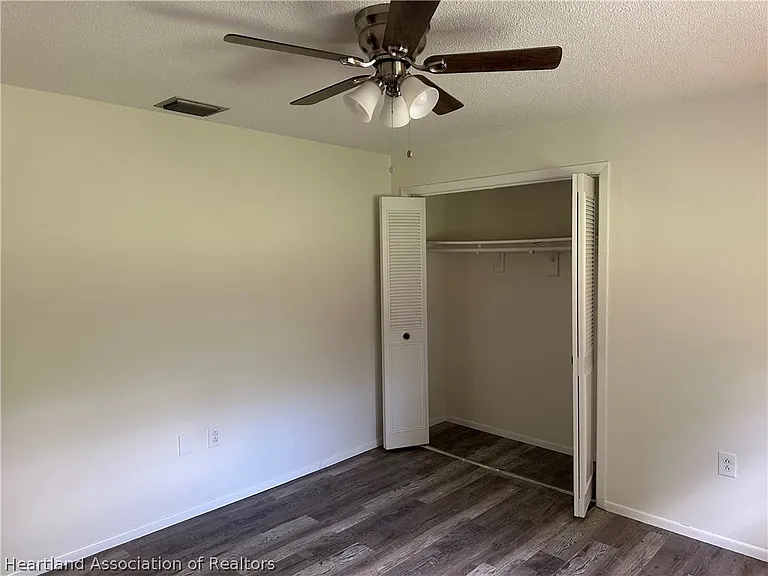 1834 Koy Dr — Photo 12