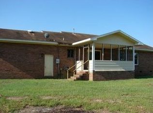 5751 Nc Highway 211 E, Lumberton, NC 28358