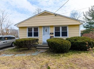 318 Pleasant St, Pawtucket, RI 02860