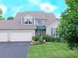 377 Brookhaven Cir, Sugar Grove, IL 60554