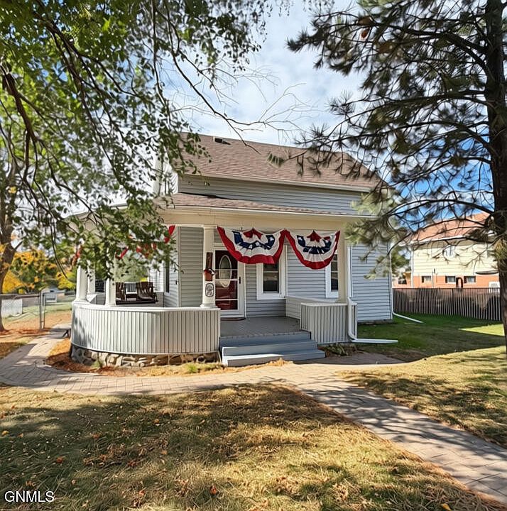 1st image of 214 College St