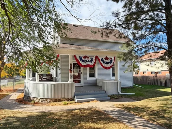 214 College St, Flasher, ND 58535