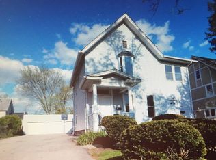 415 N Spring St #1-2, Elgin, IL 60120