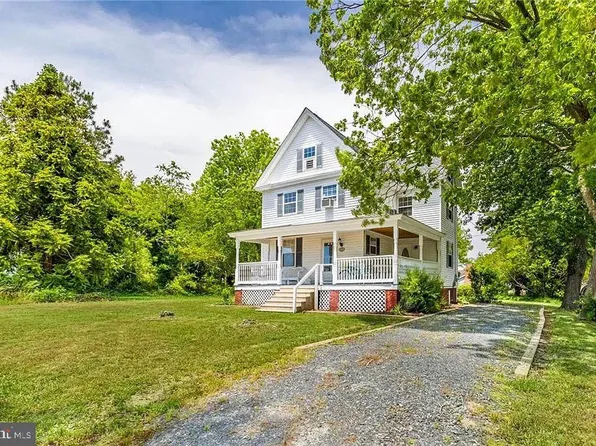 24171 Adelaide St, Parksley, VA 23421