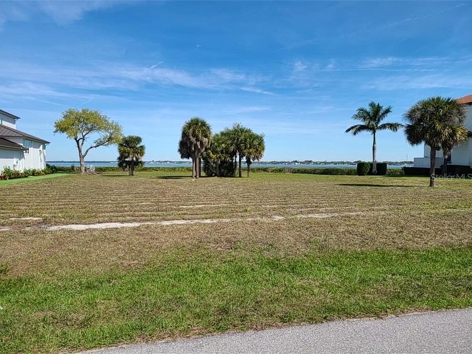 1st image of 5178 The Pointe