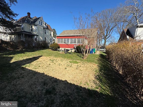 4th image of 14 Laird St