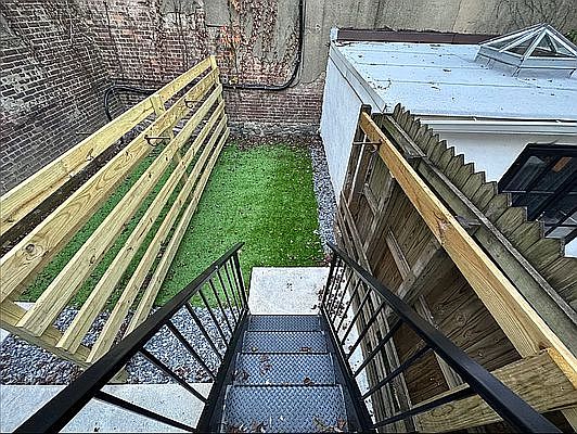 5th image of 74 Rockaway Ave #1A