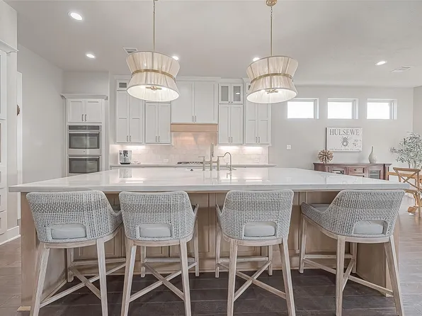 30 Argosy Bend Pl, Tomball, TX 77375