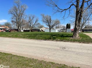 Douglas Ave, Burlington, IA 52601
