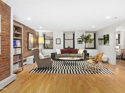 264 Water St APT 3D, New York, NY, 10038