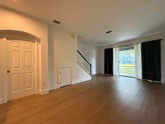 5th image of 2608 Chelsea Manor Blvd #1