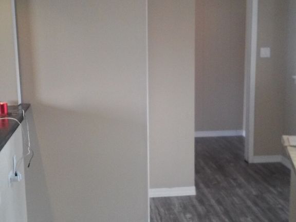 3rd image of 9705 Album Ave