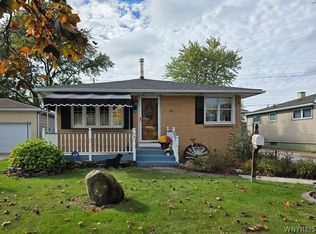 186 Lou Ann Dr, Depew, NY 14043