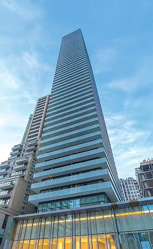 50 Charles St E Photo 1