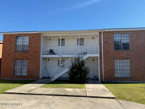 106 Hummingbird Ln, Lafayette, LA 70506