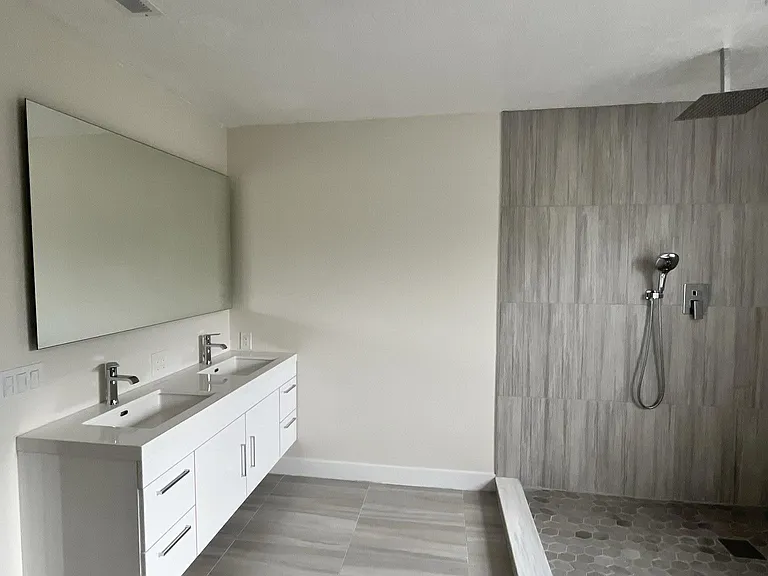Master bath dual sink vanity