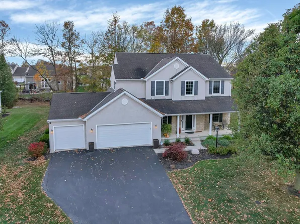 6883 Blue Holly Dr, Lewis Center, OH 43035
