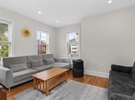 7 Elm St, Dorchester, MA