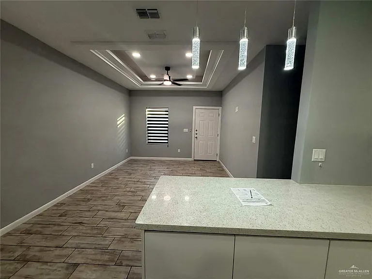 1316 S Xanthia St #4 — Photo 14