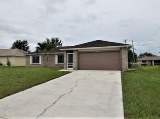 900 NE 17th Ter, Cape Coral, FL 33909